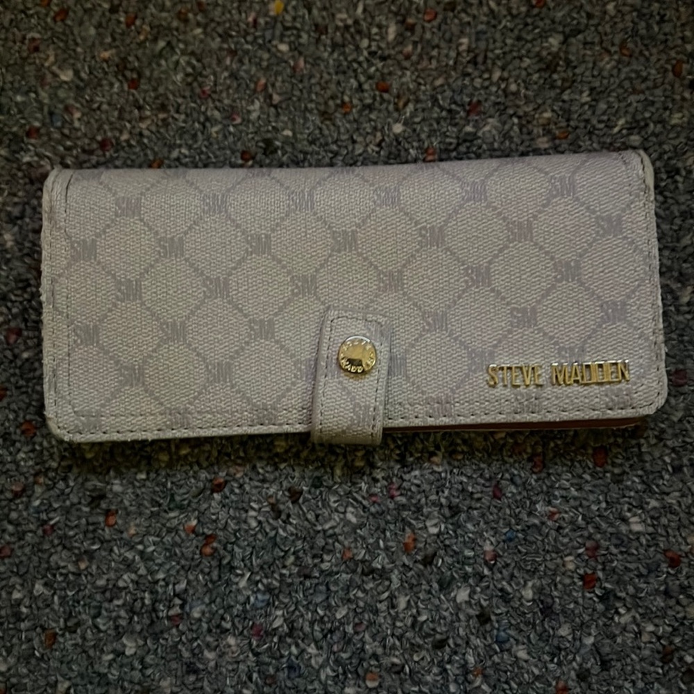 Steve Madden Wallet